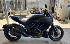 DUCATI DIAVEL 2014