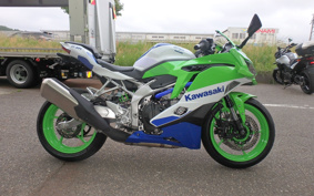 KAWASAKI NINJA ZX-4RR KRT ED 2024 ZX400P