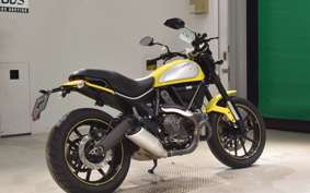 DUCATI SCRAMBLER ICON 2015