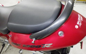 SUZUKI GSX1300R HAYABUSA 2000