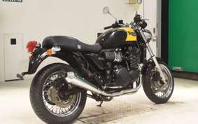 TRIUMPH THUNDERBIRD 900 2004