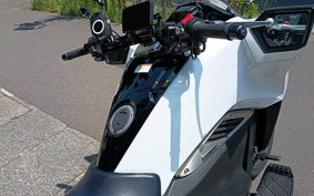 HONDA NM4 VULTUS -02 2014 RC82