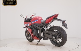 HONDA CBR650R E-Clutch 2025