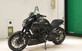 DUCATI DIAVEL Carbon 2011