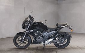 YAMAHA FZ25 RG69