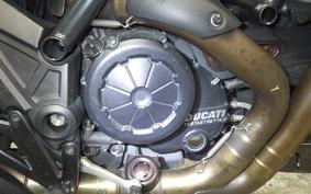 DUCATI DIAVEL 2011