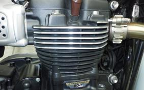 TRIUMPH BONNEVILLE T100 2022