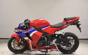 HONDA CBR600RR 2024 PC40