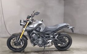 YAMAHA MT-09 RN34J