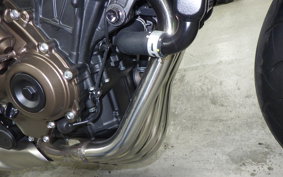 HONDA CB650R E-Clutch 2025 RH17