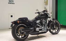 HARLEY FXBR1750 2018