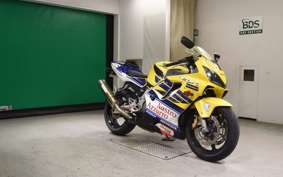 HONDA CBR600F GEN 3 2002 PC35