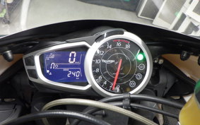 TRIUMPH DAYTONA 675 R 2011