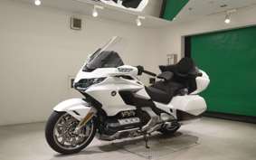 HONDA GL 1800 GOLD WING TOUR DCT 2022 SC79