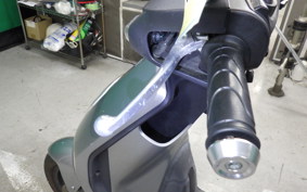 HONDA EM1 e: 2010 EF16