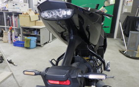 YAMAHA YZF-R125