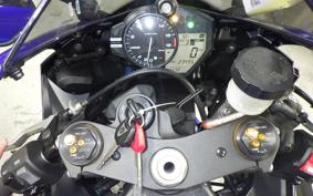 YAMAHA YZF-R6 2019