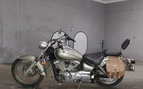 YAMAHA DRAGSTAR 125 VE01