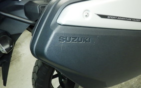 SUZUKI Vｽﾄﾛｰﾑ1000A 2015 VU51A