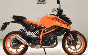 KTM 390 DUKE 2024