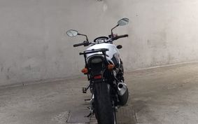SUZUKI GSR750 2015 C5111