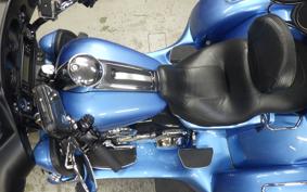 HARLEY FLHTCU TRIKE 1690