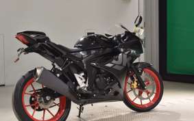 SUZUKI GSX-R125 DL33B