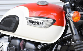TRIUMPH BONNEVILLE T100 DAD70G