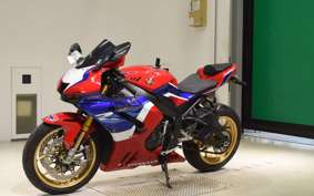 HONDA CBR1000RR RSP 2023 SC82