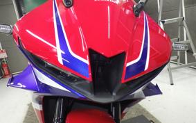 HONDA CBR600RR 2025 PC40