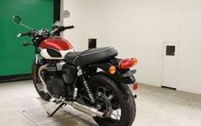 TRIUMPH BONNEVILLE T100 2022