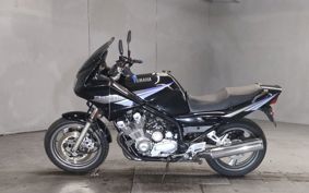 YAMAHA XJ900 DIVERSION 4KM