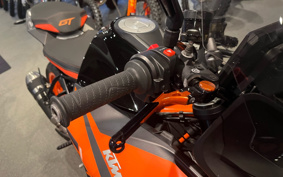 KTM 1290 SUPER DUKE GT 2019 V6940