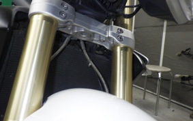 TRIUMPH STREET TRIPLE 85 2016