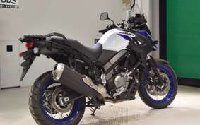 SUZUKI Vｽﾄﾛｰﾑ650XT 2025 C733M