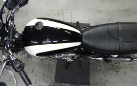TRIUMPH BONNEVILLE T100 2010