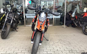 DUCATI HYPERMOTARD 698 MONO RV 2024 4B00