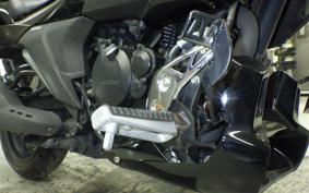 SUZUKI INTRUDER150 2023