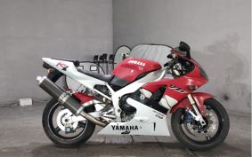 YAMAHA YZF-R1 1999 RN01