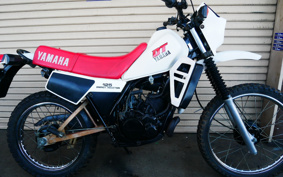 YAMAHA DT125 17F