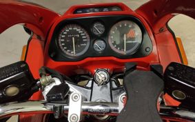 HONDA CBR1000F 1988 SC21