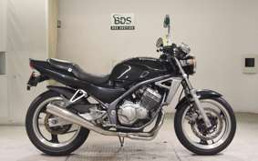 KAWASAKI BALIUS 250 2002 ZR250A