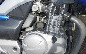 SUZUKI GSR250S 2013