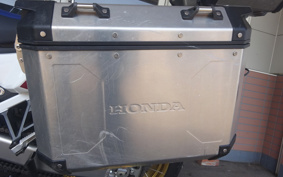 HONDA CRF1100L AFRICA TWIN 2021 SD10