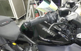 DUCATI DIAVEL V4 2023