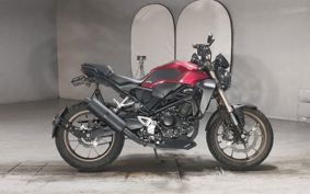 HONDA CB250R MC52