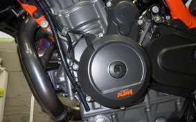 KTM 890 DUKE R 2022