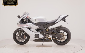 YAMAHA YZF-R6 2019
