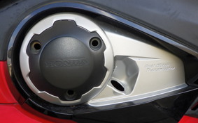 HONDA NM4 VULTUS -02 2016 RC82