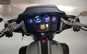 HARLEY FLHXSE 1800CVO 2015 PXN